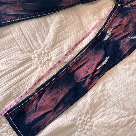 True Religion super T jeans distressed OOAK mid low rise red Rare NEW deadstock - Picture 9 of 16